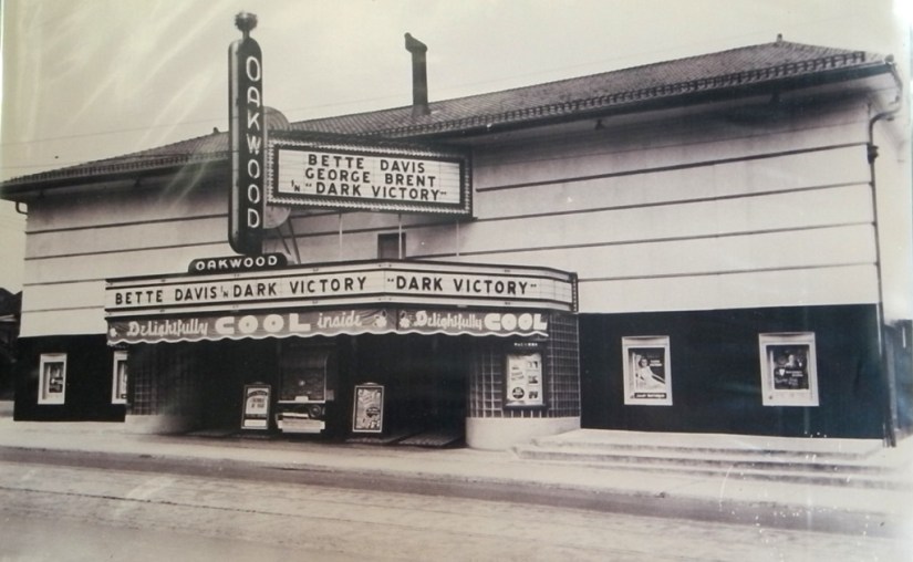 oakwood-phot-mandel-sprach